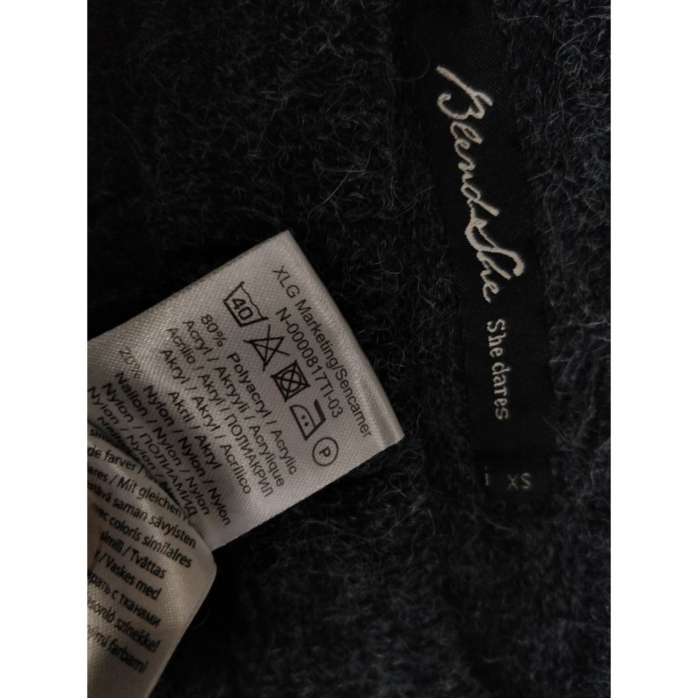 3/$20 ASOS Blend She She Dares Blue Eyelet Fuzzy Knit Pullover Sweater Size XS - Picture 9 of 9